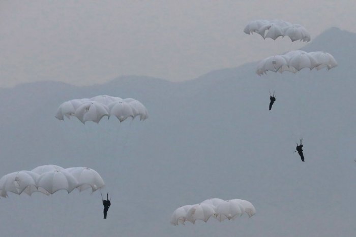 Ilustračný obrázok k článku Jedinečný príbeh amerického bombardovacieho lietadla: Na letcov spomínajú aj Budkovce