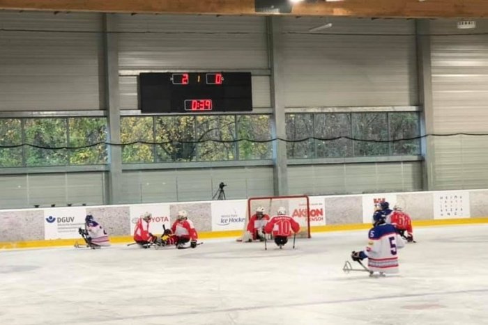 Ilustračný obrázok k článku Historický úspech reprezentantov v parahokeji:  Rozdrvili Poliakov a postúpili medzi elitu