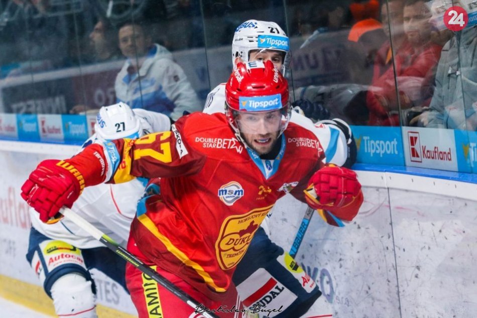 Ilustračný obrázok k článku Víťazná séria pokračuje: Trenčania rozhodli pod Zoborom v predĺžení, FOTO