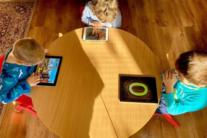 Ilustračný obrázok k článku Daruj iPadu nový život a pomôž deťom s autizmom