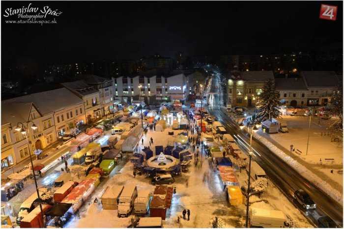 Ilustračný obrázok k článku Zabíjačkové špeciality i dopravné obmedzenia: Ondrejský jarmok ponúka aj kulinárske novinky