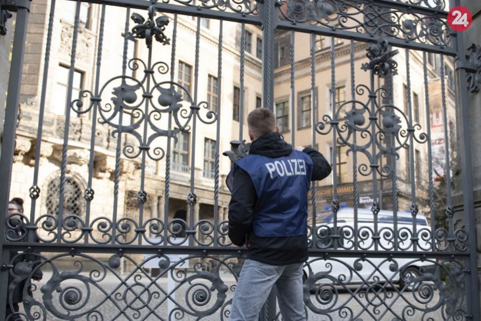 Ilustračný obrázok k článku Miliónová lúpež:  Zlodeji poškodili historickú zbierku múzea v Drážďanoch