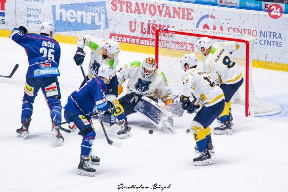 Ilustračný obrázok k článku Na dobrý výkon nenadviazali: Nitra doma podľahla Budapešti, FOTO