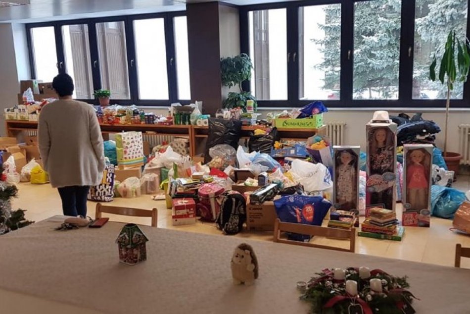 Ilustračný obrázok k článku Vznikne v Mikuláši nová tradícia? Veci zo zbierky pre núdznych odovzdali charitatívnym organizáciám