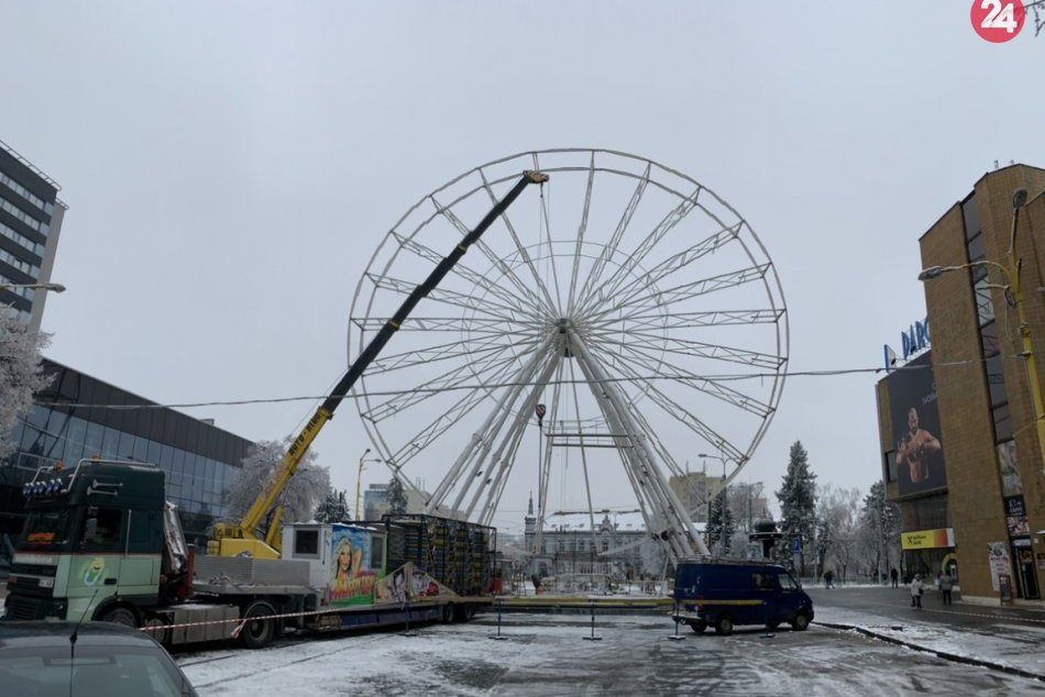 Ilustračný obrázok k článku Vianočné Košice si pozrieme z výšky. Ruské kolo opäť bude, FOTO