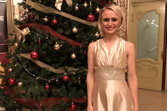 Ilustračný obrázok k článku Výnimočný koncert na kremnickom hrade: Trojjazyčné vystúpenie speváčky Janais