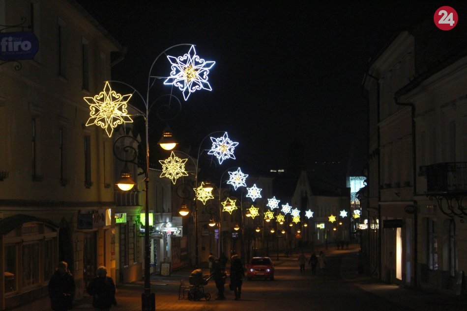 Ilustračný obrázok k článku Predvianočný víkend v Bystrici: Akcie pre milovníkov hudby, humoru aj hokeja