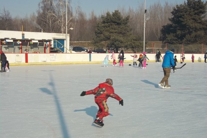 Ilustračný obrázok k článku Vytiahnite výstroj, brúste korčule: Šaliansky zimák už na vás čaká