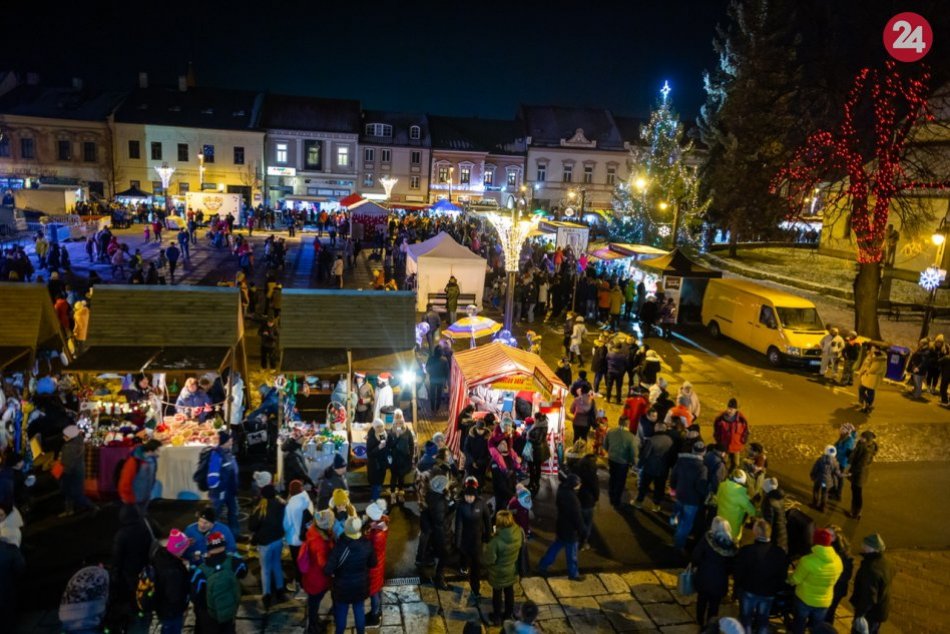 Ilustračný obrázok k článku Mikulášsky jarmok na fotkách: Pozrite si bohatú fotogalériu