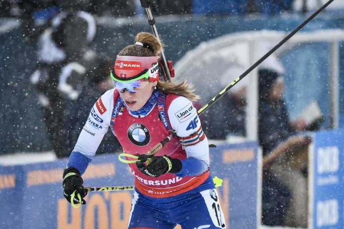 Ilustračný obrázok k článku Fantastická Fialková v šprinte s čistou streľbou. Od medaily ju delili necelé 4 sekundy