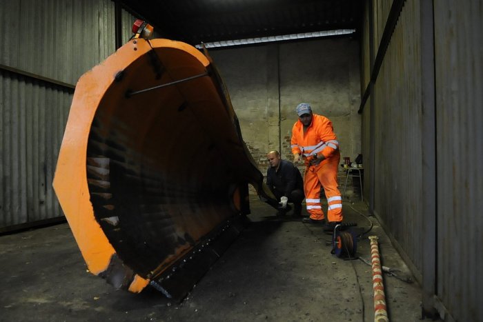 Ilustračný obrázok k článku Sása využila prostriedky z EÚ: Zakúpila mulčovač, štiepkovač i snehovú radlicu