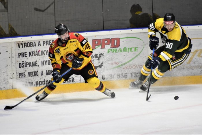Ilustračný obrázok k článku Úspešný týždeň: Topoľčany zdolali Žilinu i reprezentáciu Slovenska do 18 rokov