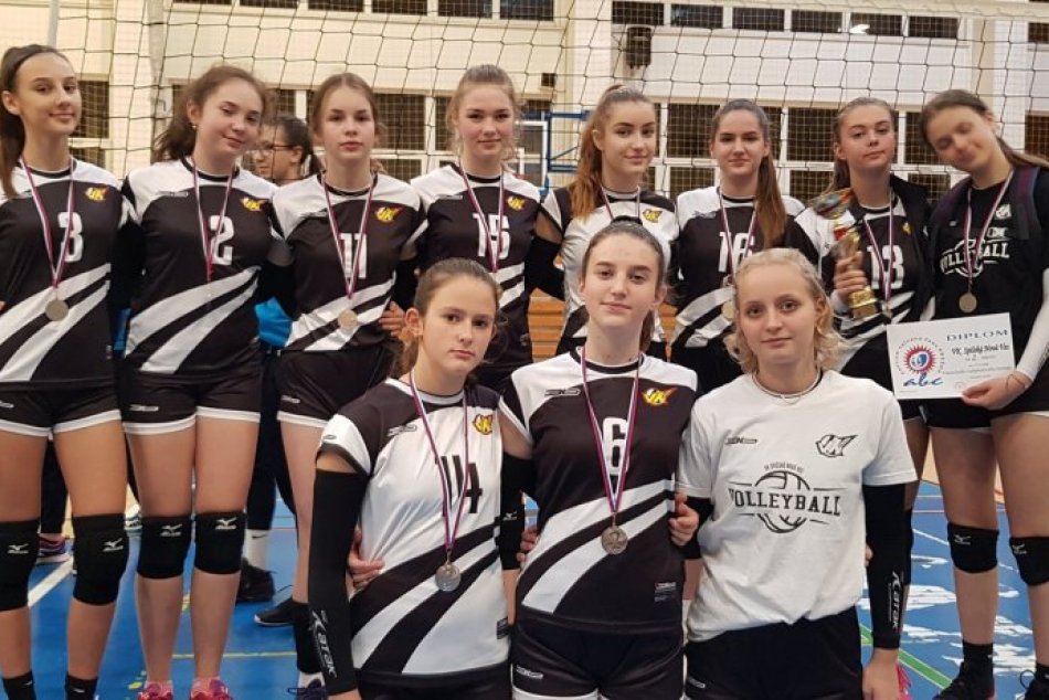 Ilustračný obrázok k článku Veľký úspech mladých volejbalistiek: Zisk striebra na medzinárodnom turnaji