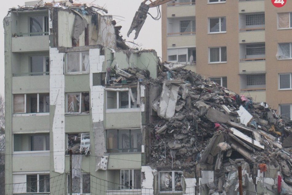 Ilustračný obrázok k článku Môže ísť o ôsmu obeť výbuchu plynu v Prešove: Na skládke sutín našli ľudské pozostatky