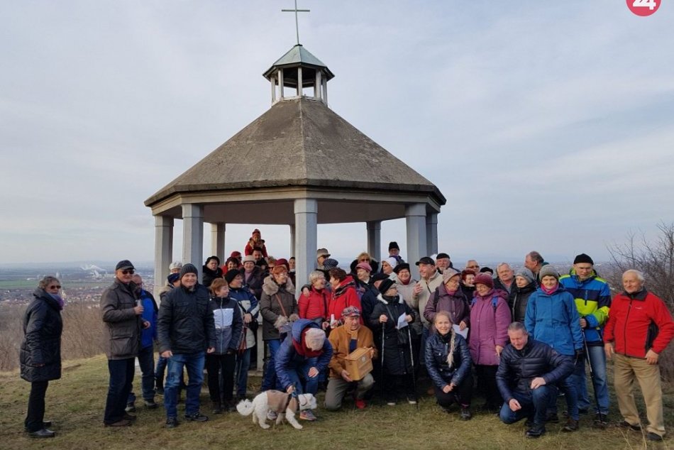 Ilustračný obrázok k článku Turisti sa stretli aj na prelome rokov: Silvester na Šianci, Nový rok na Urbánku