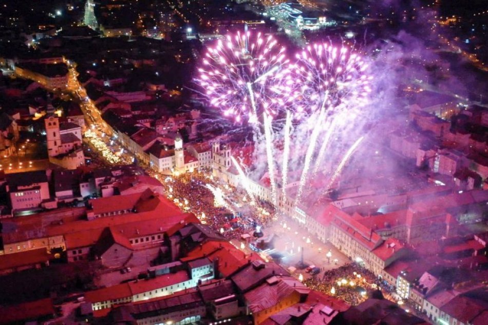 Ilustračný obrázok k článku Bystričania, chýbal vám ohňostroj? Pripomeňte si ten novoročný spred 3 rokov, VIDEO