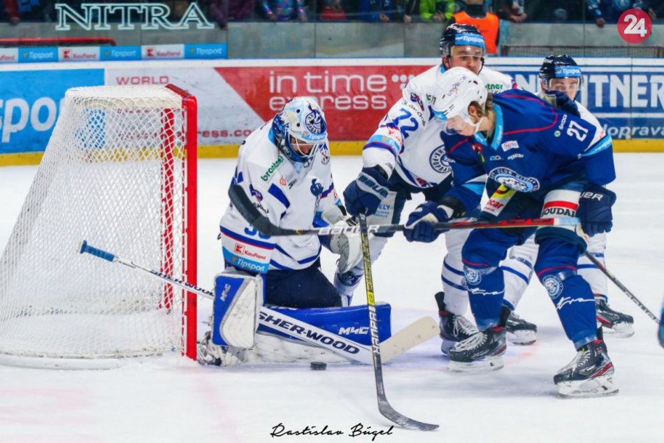 Ilustračný obrázok k článku Dráma do posledných sekúnd: V Poprade padlo 12 gólov