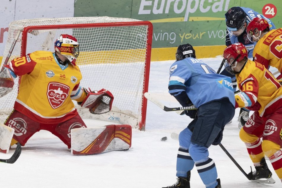 Ilustračný obrázok k článku Trenčínu to proti Slovanu nejde: Po jeho návrate z KHL nevyšiel ani tretí pokus, FOTO