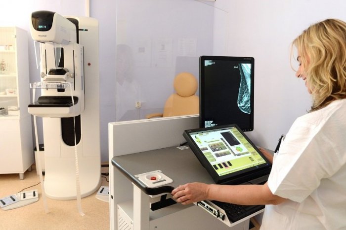 Ilustračný obrázok k článku Pocta pre popradskú nemocnicu: Mamografické pracovisko získalo špeciálne ocenenie Amazonka