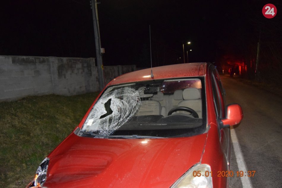 Ilustračný obrázok k článku Zrazil troch chodcov stojacich pri krajnici: Nafúkal 2,27 promile