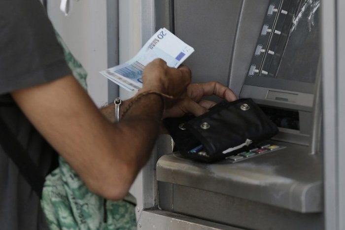 Ilustračný obrázok k článku Ak ste klientom tejto banky, spozornite! Od jari ju nedobrovoľne zmeníte