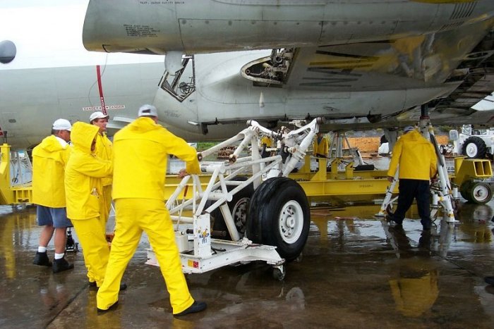 Ilustračný obrázok k článku ŠOK na letisku! V podvozku lietadla našli po pristátí mŕtve dieťa