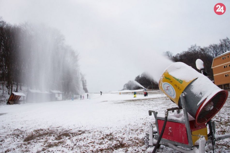 Ilustračný obrázok k článku RANNÁ ŠTVORKA: V sobotu s teplotami -1 až 4 stupne, na severe snehové prehánky