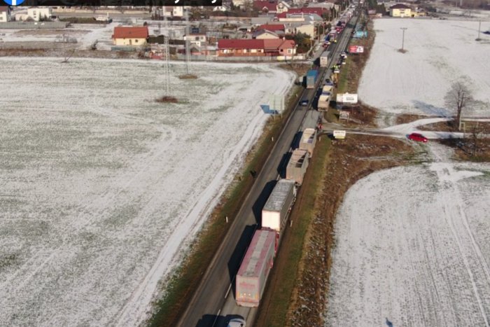 Ilustračný obrázok k článku Štrajk autodopravcov pokračuje: Zablokovaná je cesta zo Šace do Rožňavy, VIDEO