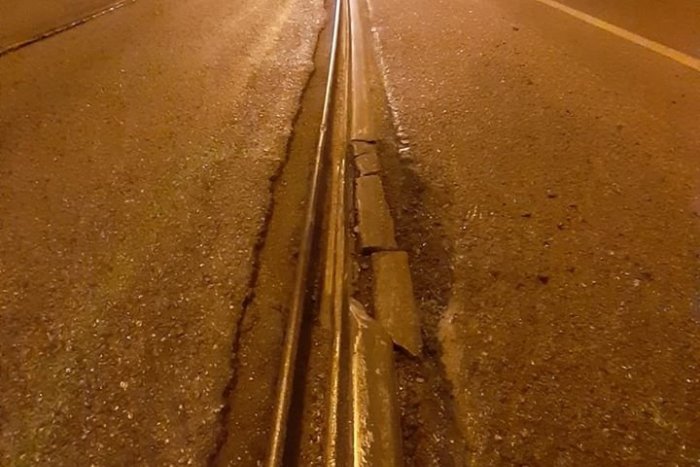 Ilustračný obrázok k článku Zlomená koľajnica na električkovej trati. Linky boli presmerované