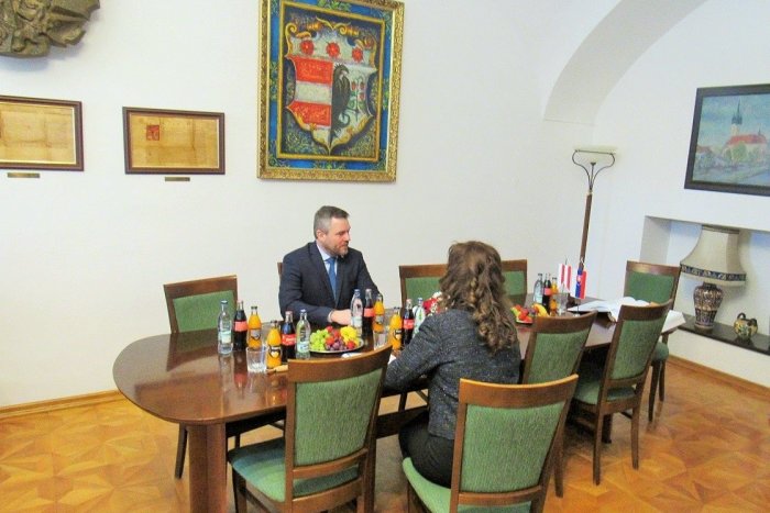 Ilustračný obrázok k článku Premiér o prácach so sutinami: Sme na sume 1,3 milióna. Primátorke sa to predražené nezdá