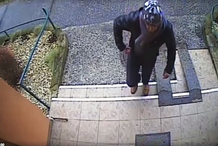 Ilustračný obrázok k článku V Nitre úradoval podvodník, tvrdil, že je policajt: Muži zákona zverejnili VIDEO