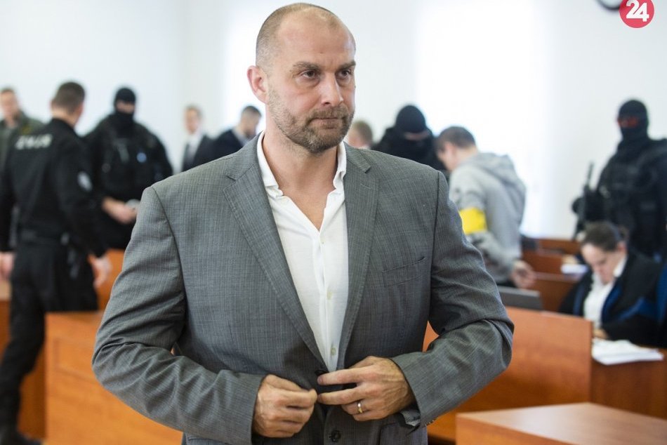 Ilustračný obrázok k článku Norbert Bödör je voľný. Sudca Špecializovaného trestného súdu ho prepustil