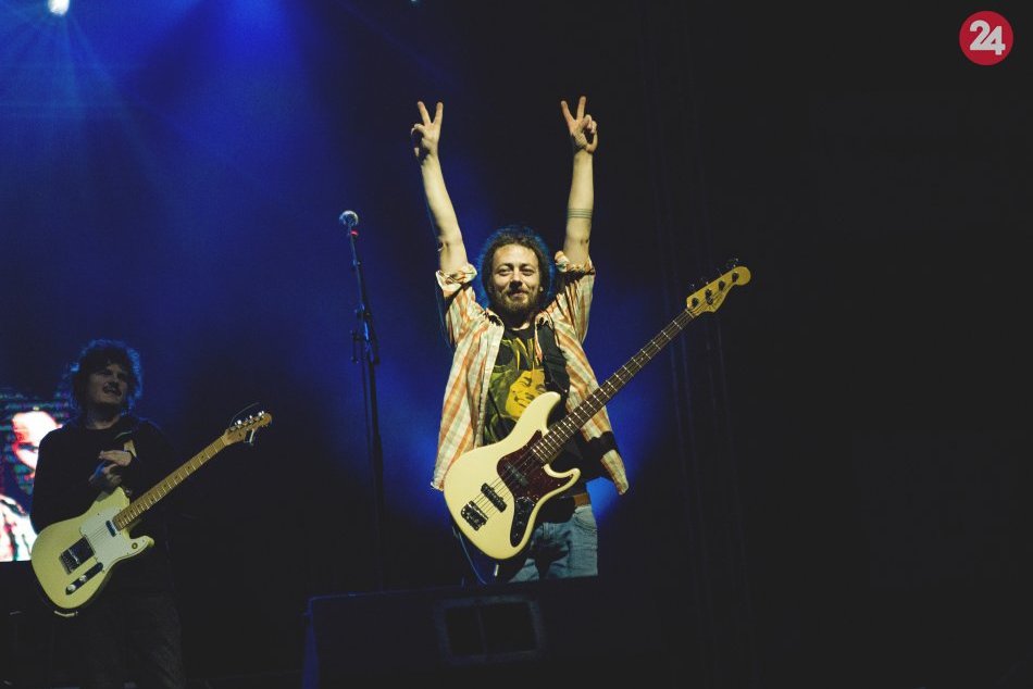 Ilustračný obrázok k článku Benefícia pre Mukačevskú: Zahral aj Marek, ktorý bol v čase výbuchu vo výťahu, FOTO