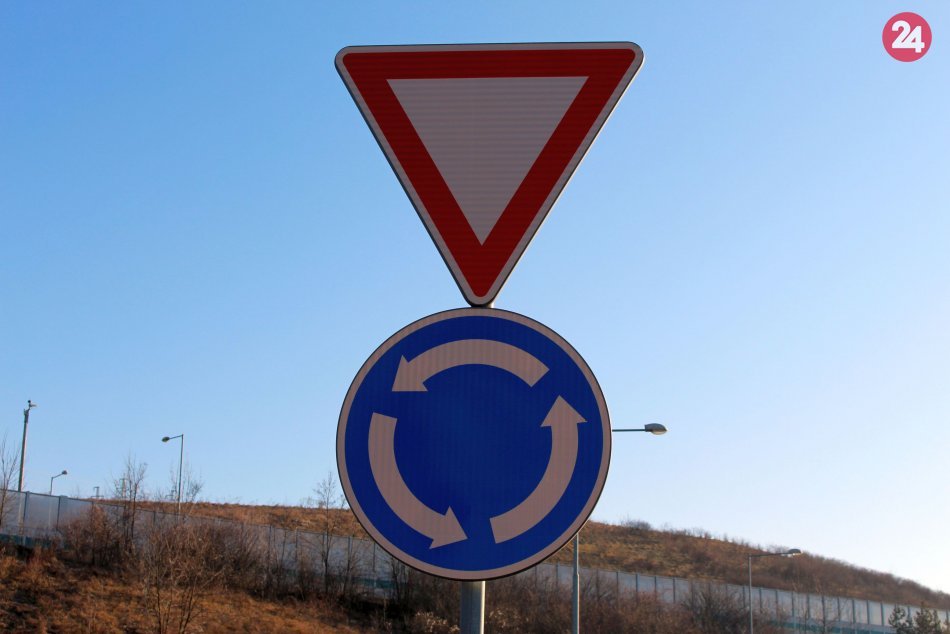 Ilustračný obrázok k článku Prestavba križovatky na kruhový objazd: Stavba v našom okrese obmedzí dopravu