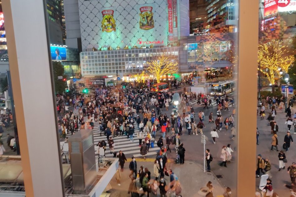 Ilustračný obrázok k článku Šialený útok mladíka v Tokiu: Pobodal troch ľudí, TAKTO to zdôvodnil