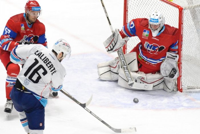 Ilustračný obrázok k článku Hokejová Nitra s novou tvárou: Na brankársky post prichádza Adam Nagy