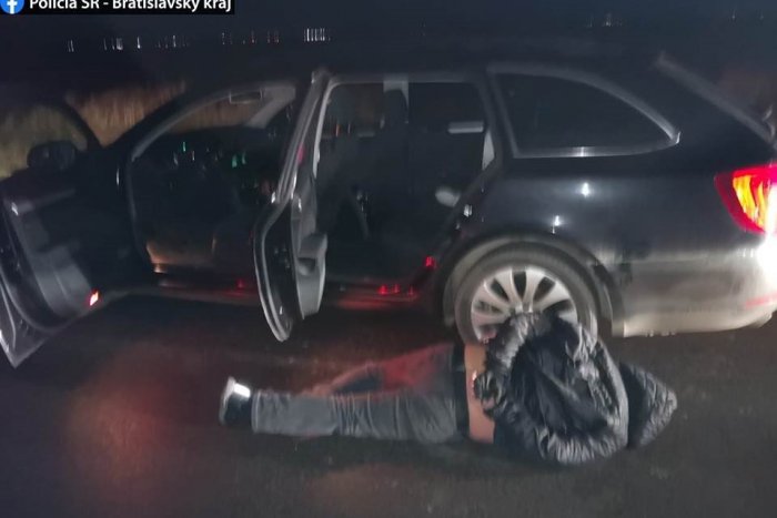 Ilustračný obrázok k článku To bola rýchlosť! Ukradnuté auto vypátrali za menej ako 24 hodín