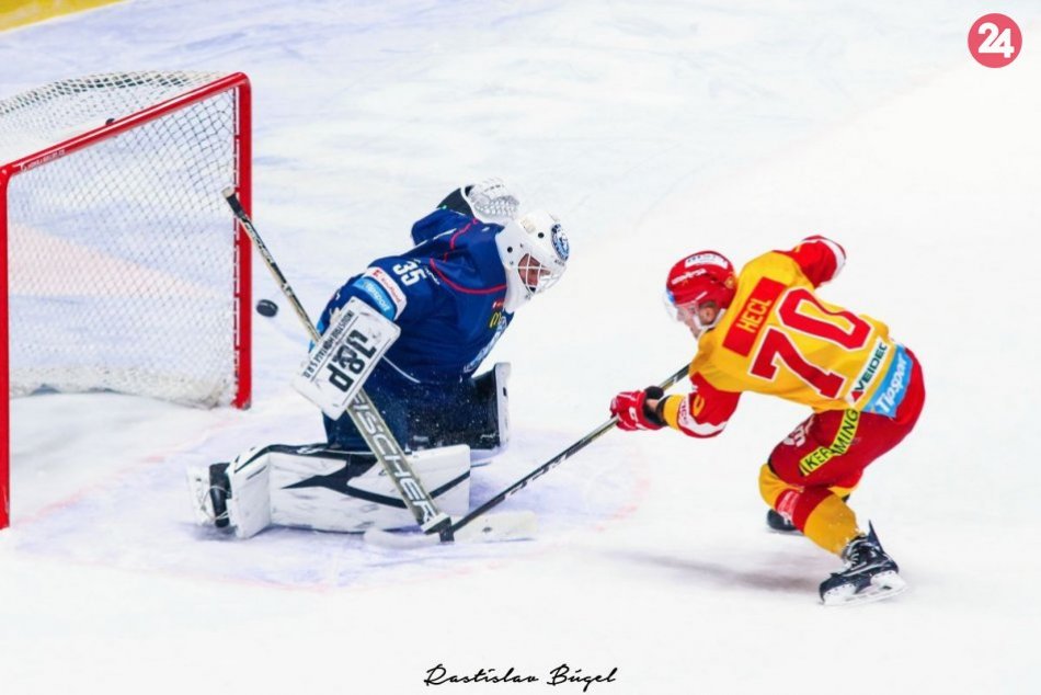 Ilustračný obrázok k článku Dukla podpísala dôležitého hráča: Vojaci si udržali reprezentačného útočníka