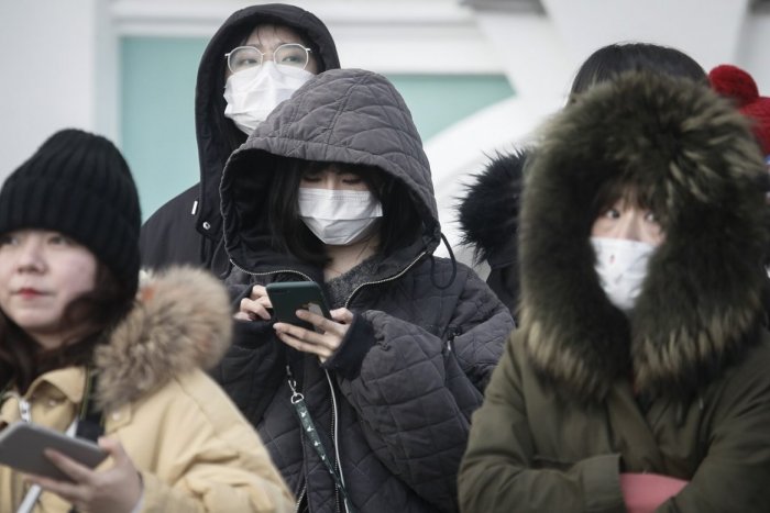 Ilustračný obrázok k článku Smrteľný koronavírus je v Európe! Sú Slováci v ohrození?