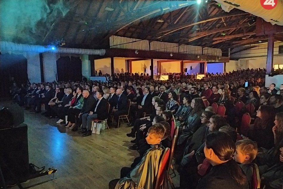 Ilustračný obrázok k článku Koronavírus a Vzdušné Zámky: Zrušené programy ešte nie sú stratené