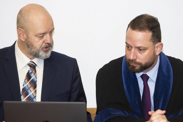 Ilustračný obrázok k článku Rusko pred súdom: Usvedčuje ho jeho bývalý šofér. Vypovedal aj Kováčik