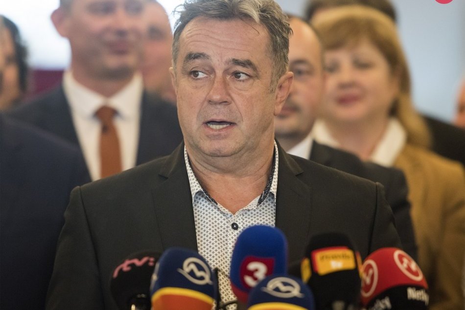 Ilustračný obrázok k článku Bodovali u nás aj Pročko či Blaha: TOP 30 krúžkovaných mien z nášho okresu