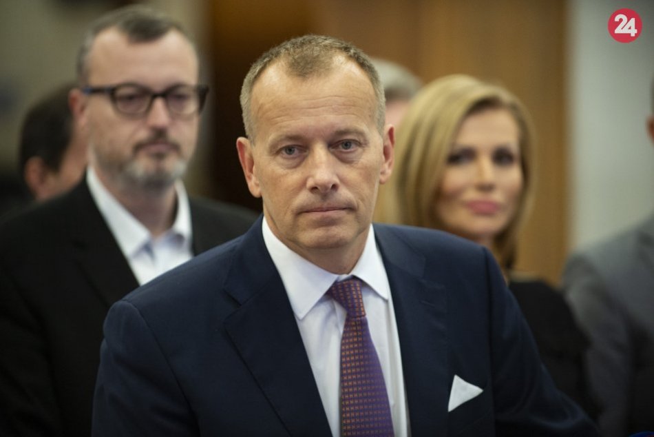 Ilustračný obrázok k článku Boris Kollár: Som za 13. dôchodok, ale možno naň pre koronakrízu nebudeme mať