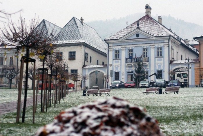 Ilustračný obrázok k článku Desaťtisíce z kremnickej radnice: Poputujú na kultúru a šport