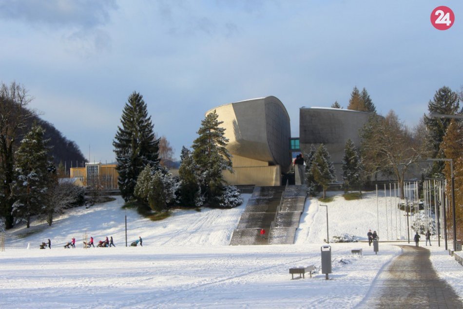 Ilustračný obrázok k článku Víkendové TIPY v Banskej Bystrici: ZABAVIA sa najmenší, milovníci hokeja aj Karla Gotta