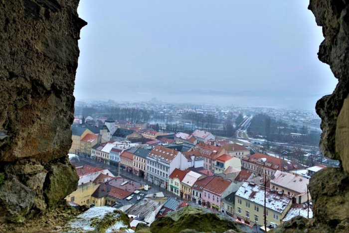 Ilustračný obrázok k článku Zaujímavosti spod Čákovho hradu: Ktoré mená udávajú trend?