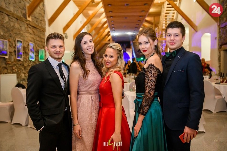 Ilustračný obrázok k článku Reprezentačný ples Prešovskej univerzity: Výťažok ide pre ľudí dotknutých tragédiou, FOTO