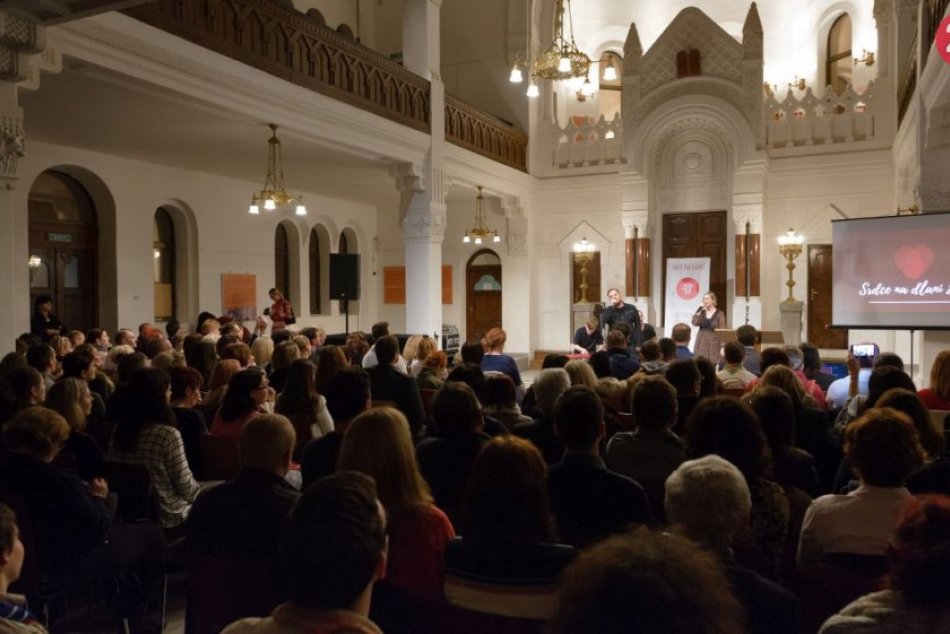 Ilustračný obrázok k článku Majú srdce na správnom mieste: Hľadajú najlepších dobrovoľníkov Nitrianskeho kraja