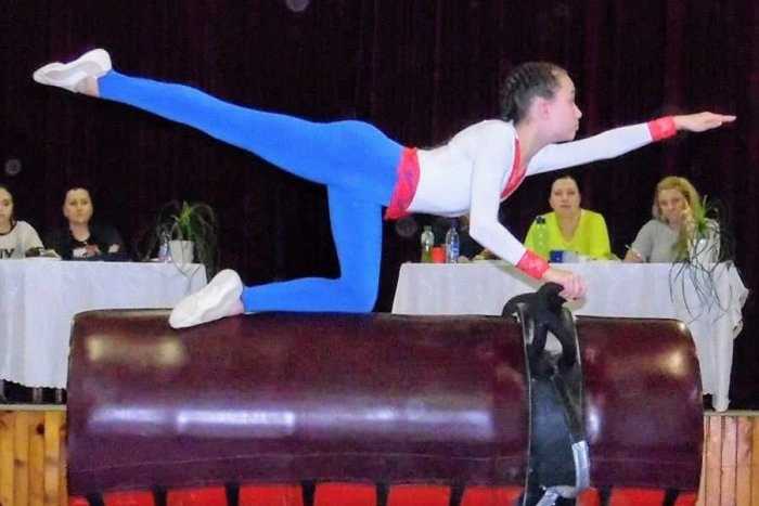 Ilustračný obrázok k článku Voltižéri sa predviedli v plnej paráde: Domáce tímy opäť na stupňoch víťazov