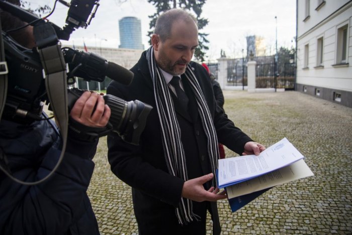 Ilustračný obrázok k článku Primátor Polaček o cintoríne a krematóriu: Sú naozaj v katastrofálnom stave